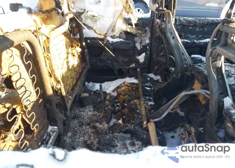 2015 Chevrolet Silverado 1500 1Lt z USA, uszkodzony, nr VIN 3GCUKREC9FG415499